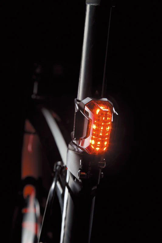 GIANT NUMEN AERO TL Bike Bicycle Cycling Red Tail Rear Light - Image 3